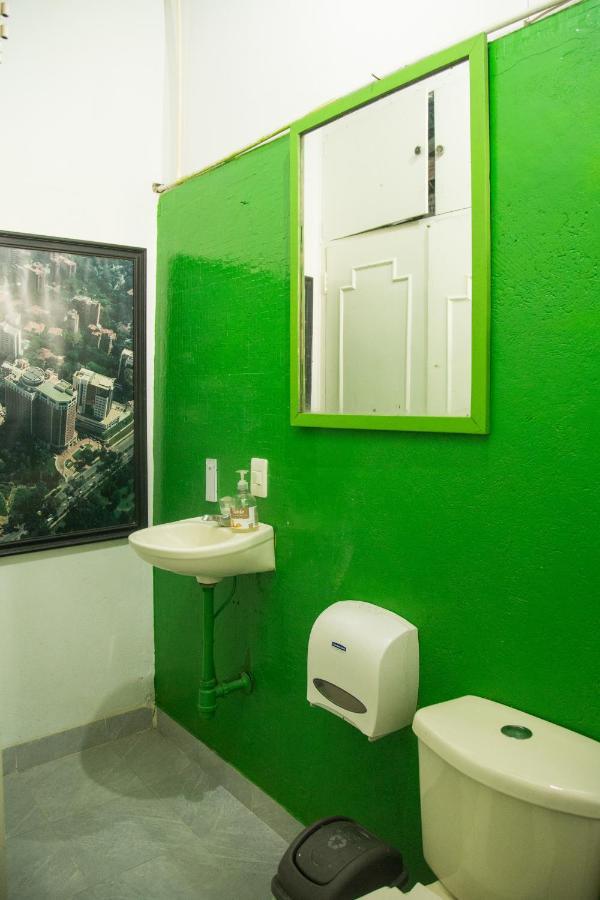 Hostel Spring City Medellín Buitenkant foto