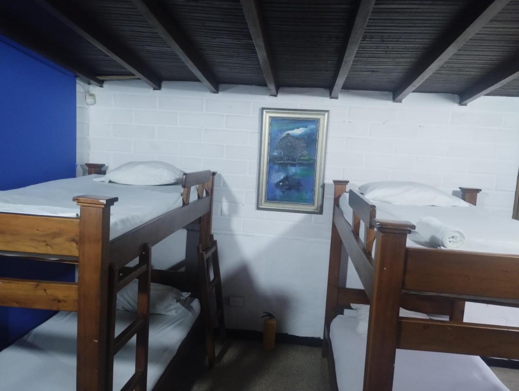 Hostel Spring City Medellín Buitenkant foto